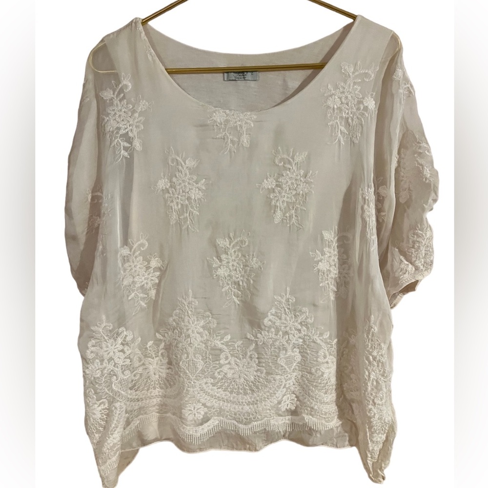 Angela Designer MADE IN ITALY Women’s size Large SILK 2 LAYER Top